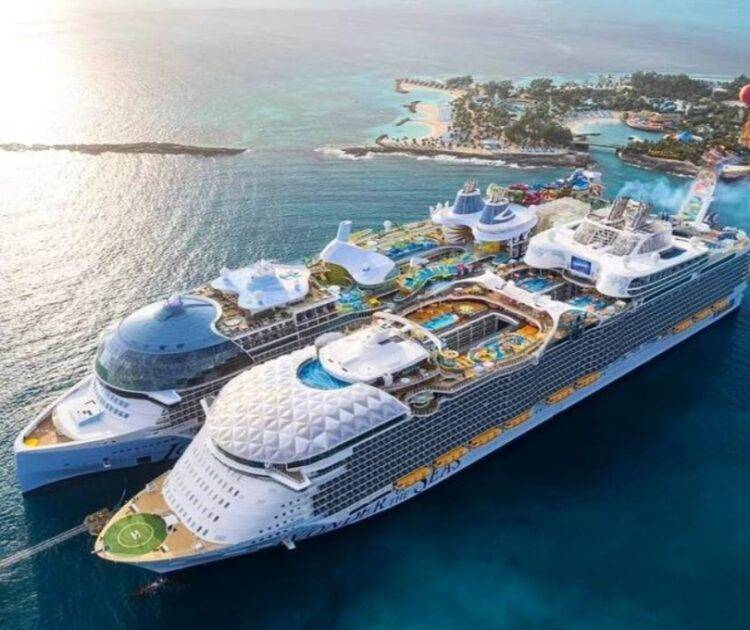 Two largest Cruise Ships in the World meet at Coco Cay-Royal Caribbean's private island